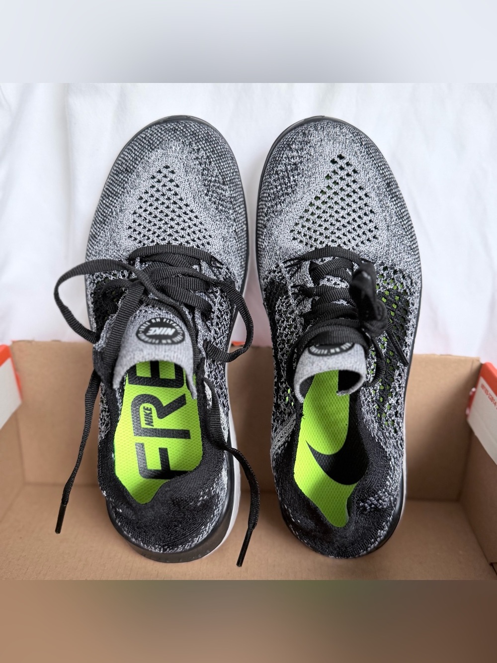 Nike Women’s Free RN Flyknit Running Shoes - Sz 6.5